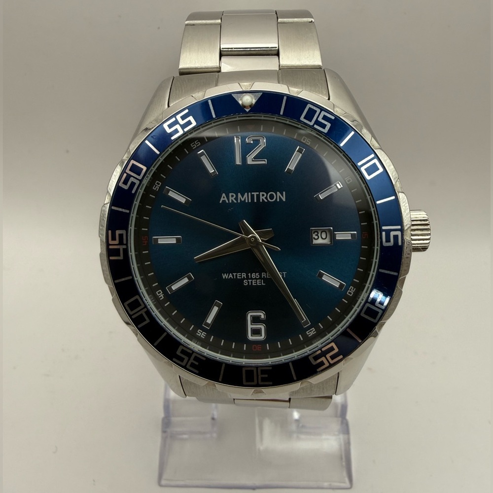 Armitron Blue Face/Bezel Stainless Steel Luminescent Quartz (New Battery) - Picture 4 of 15